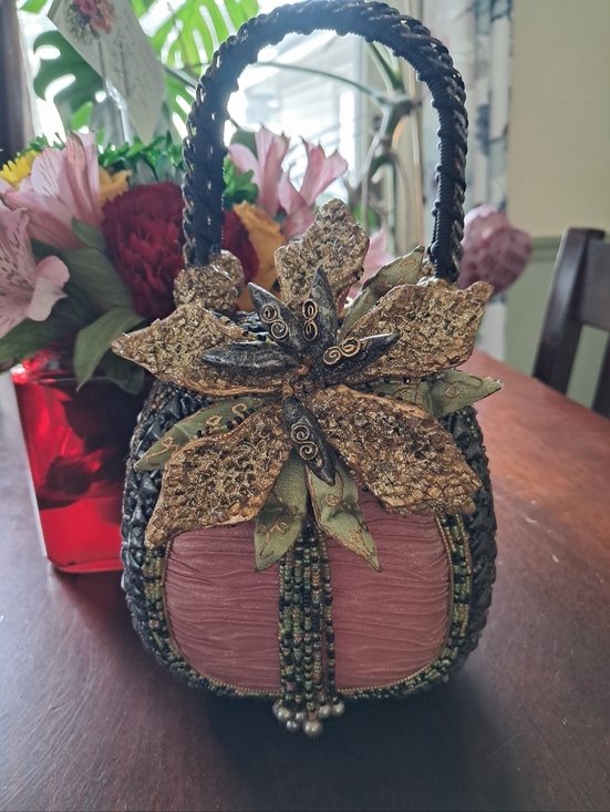 Mary Frances Handbags - Mary Frances Pink and Gold Beaded Floral Wristlet